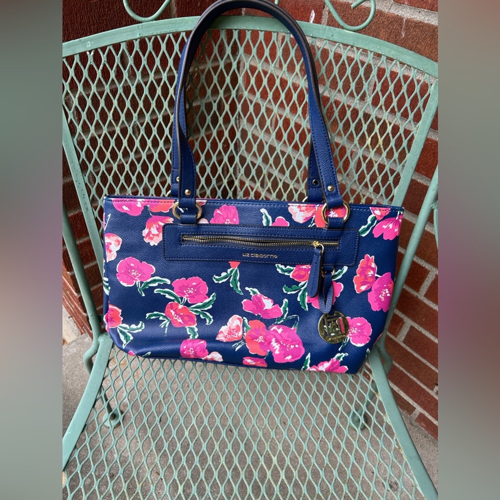 Liz Claiborne flower print purse